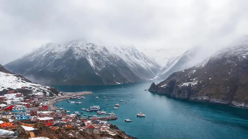Heres the single-sentence response:Dramatic landscapes offer stunning coastal photography